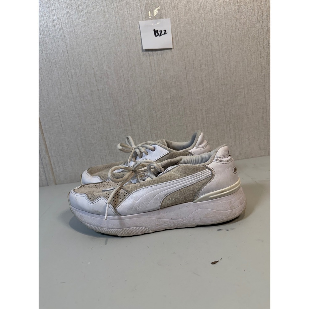 PUMA women's R78 Voyage sneakers Size 7.5